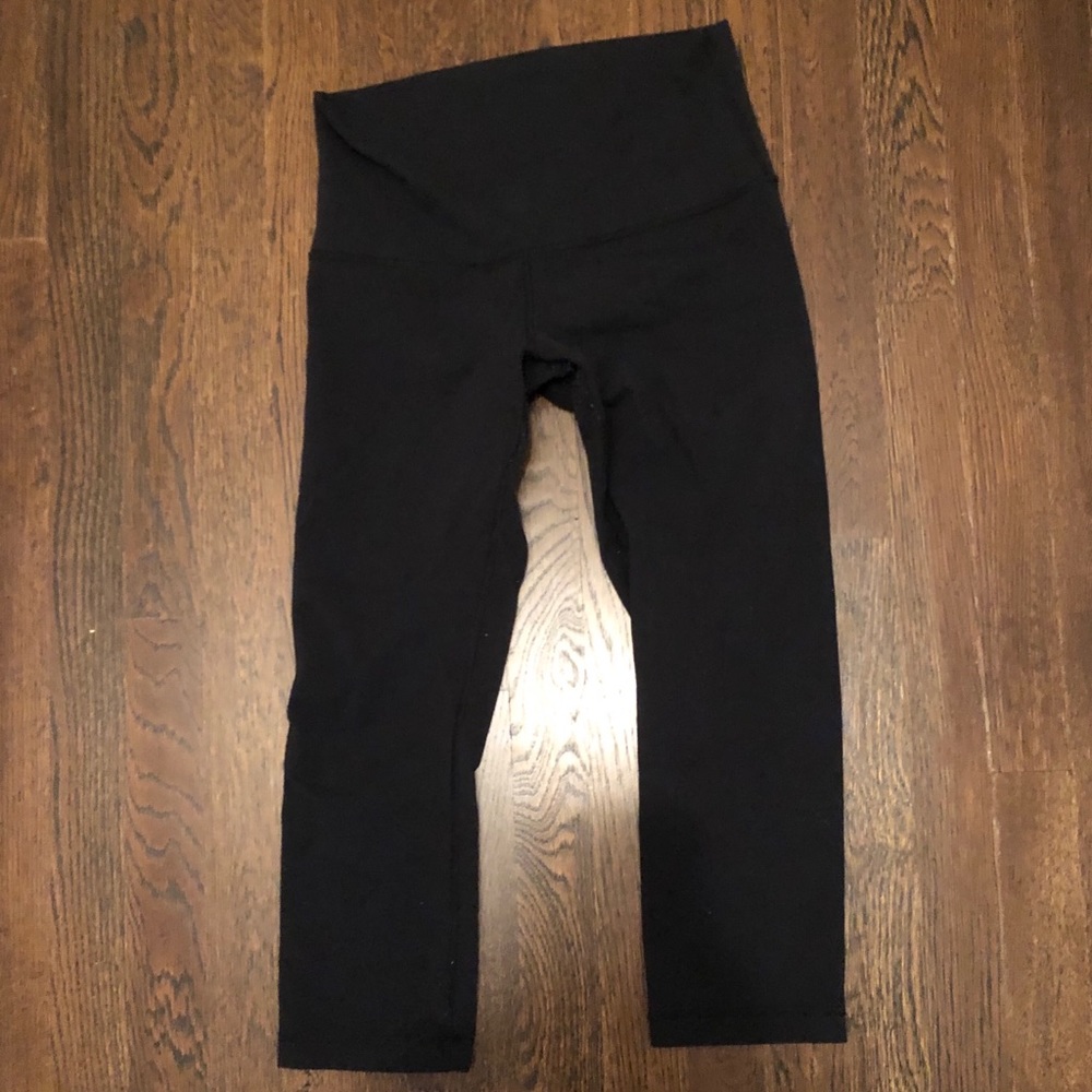 Lululemon Wonder Under crop 7/8 length Black Sz8